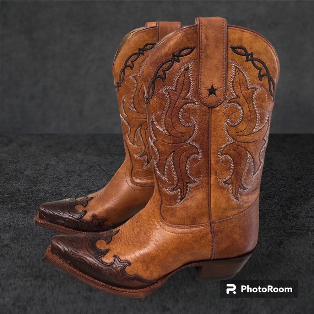 These beauties are Tony Lama Boots, Mint Condition, Never left the house.